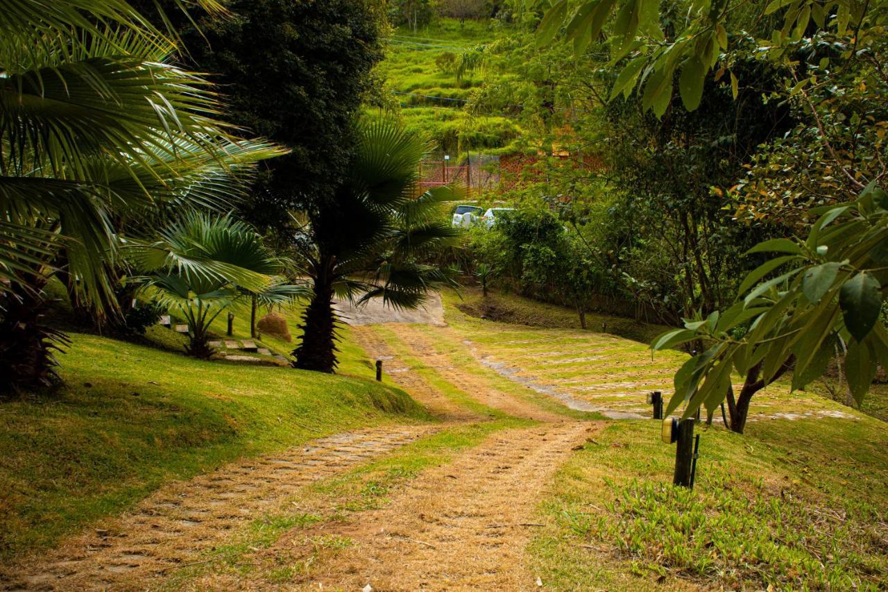 Pousada Vale Dos Jacus Guararema Exterior foto